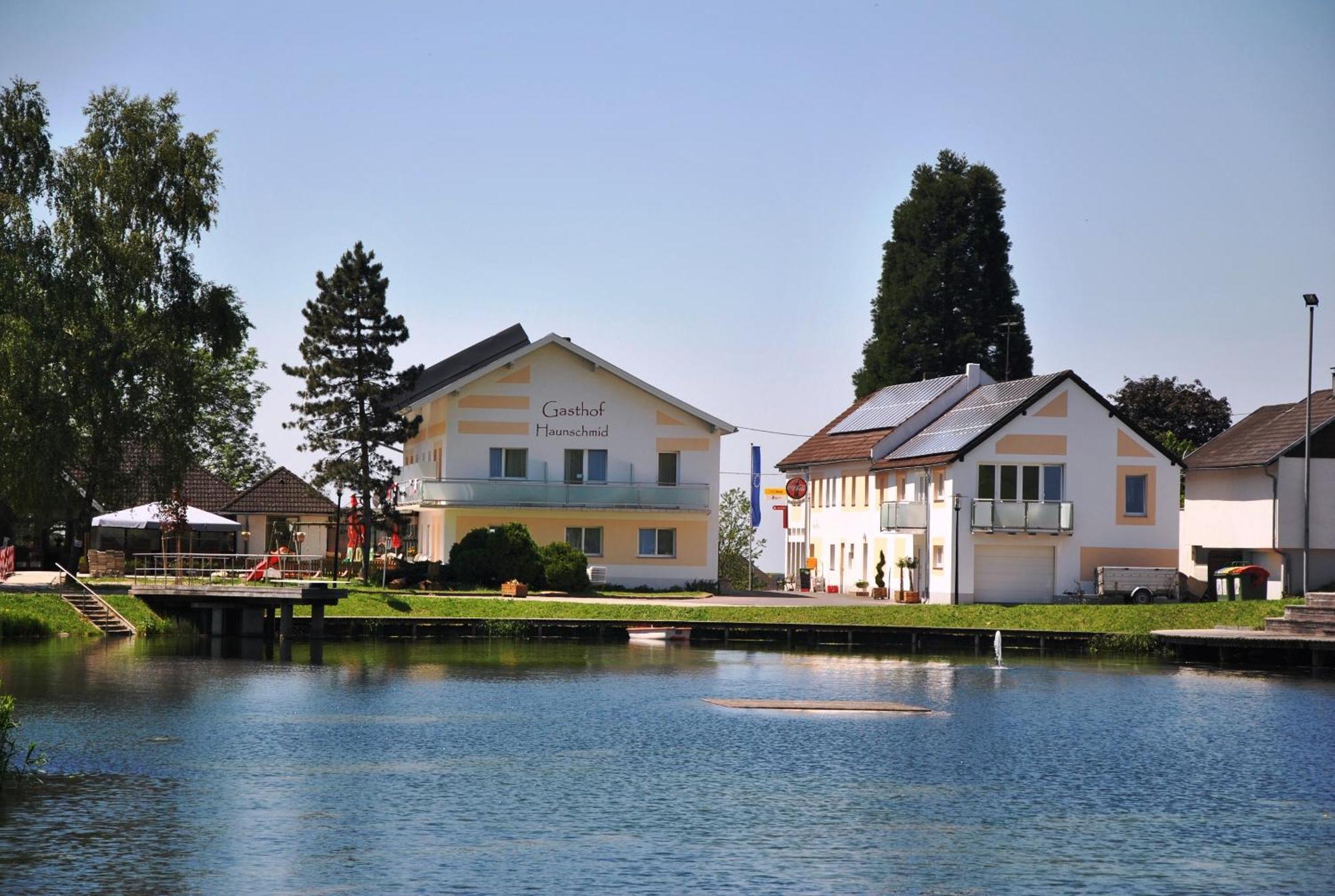 Gasthof Und Pension Haunschmid Rechberg ภายนอก รูปภาพ