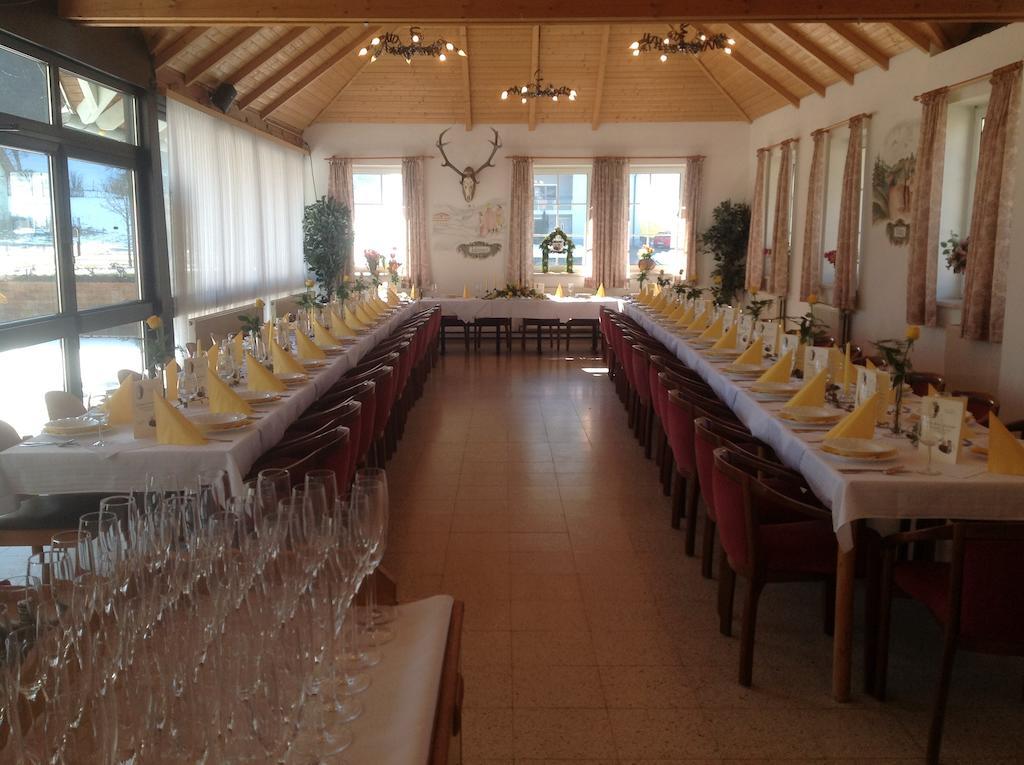 Gasthof Und Pension Haunschmid Rechberg ภายนอก รูปภาพ